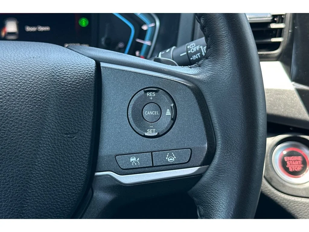 Used 2024 Platinum White Pearl Honda EX-L image 39