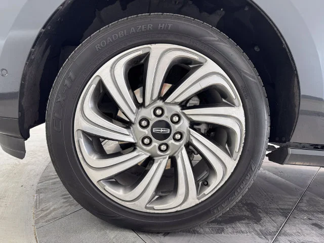 Used 2023 Starlight Gray Premium Colorant Lincoln Reserve image 10