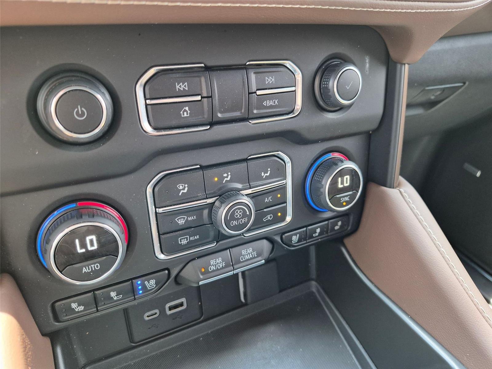 Used 2024 Sterling Gray Metallic Chevrolet High Country image 22