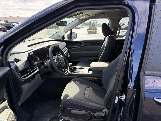 New 2026 Deep Chroma Blue Kia LX image 10