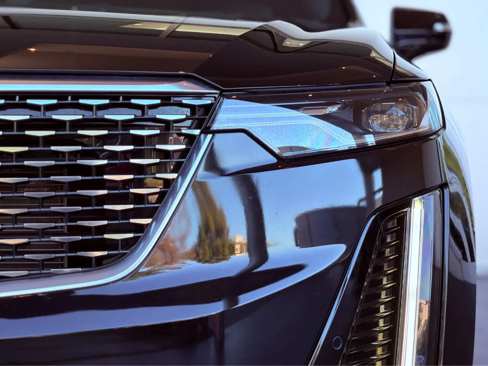 Certified Used 2025 Stellar Black Metallic Cadillac Premium Luxury image 8