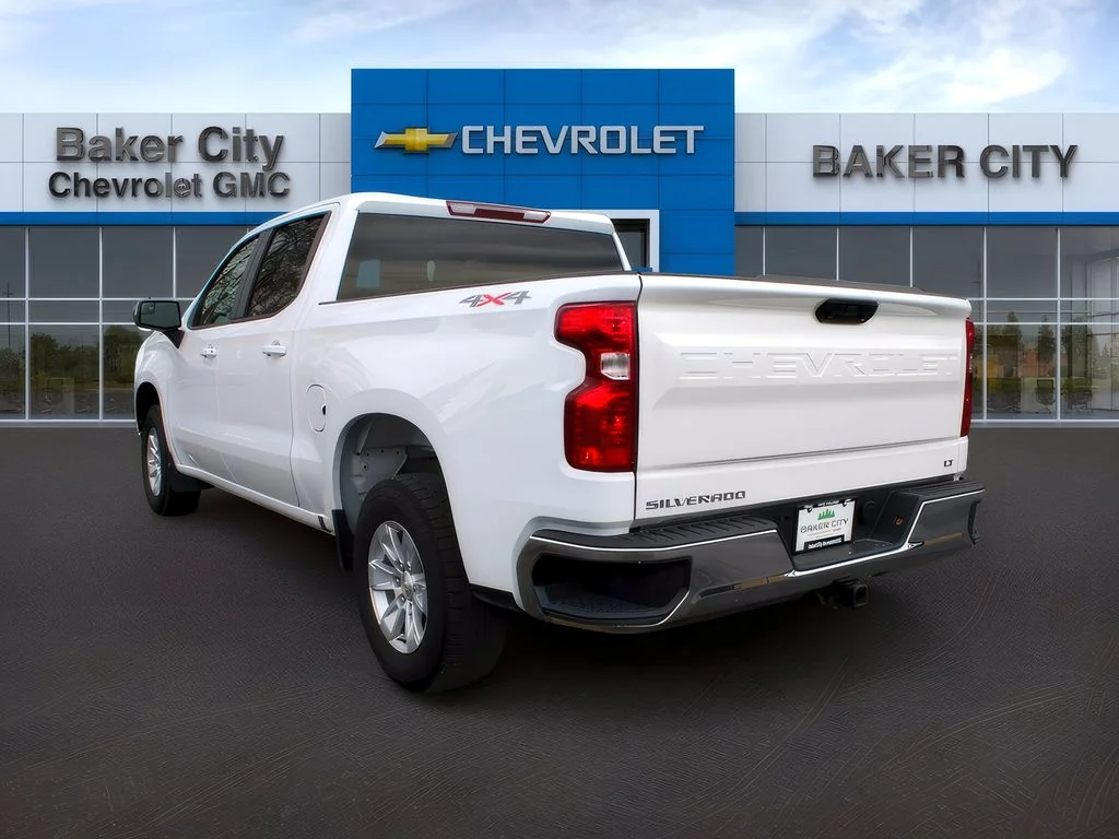 Used 2023 Summit White Chevrolet LT image 5