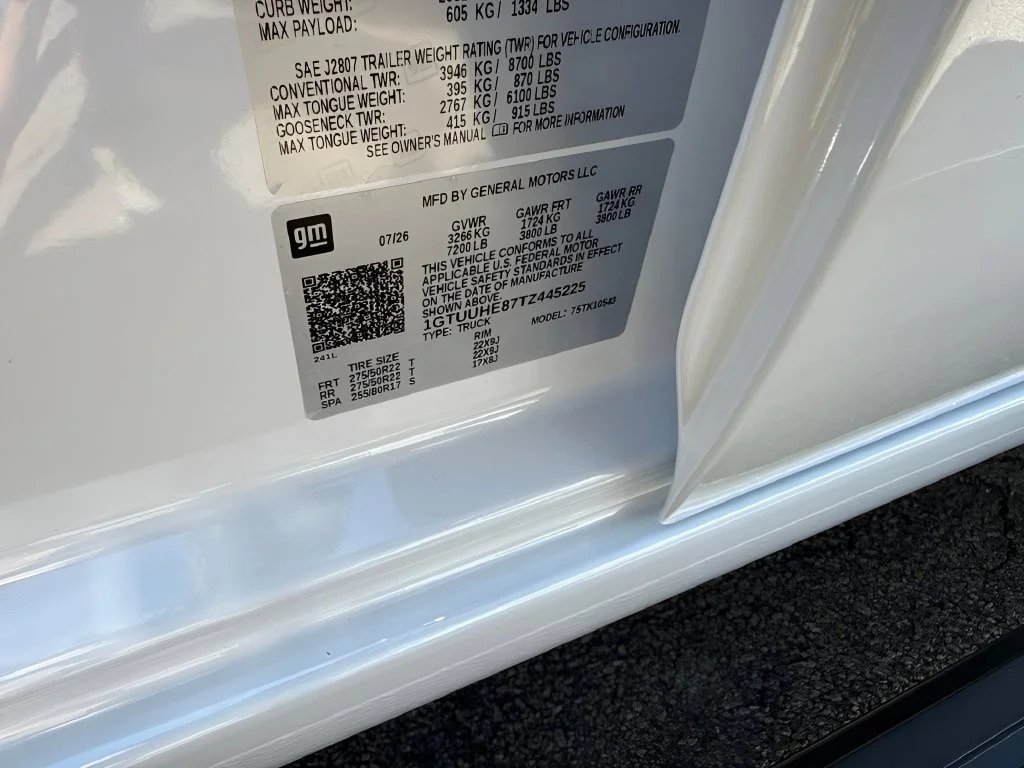 New 2026 Glacier White Tricoat GMC Denali Ultimate image 42
