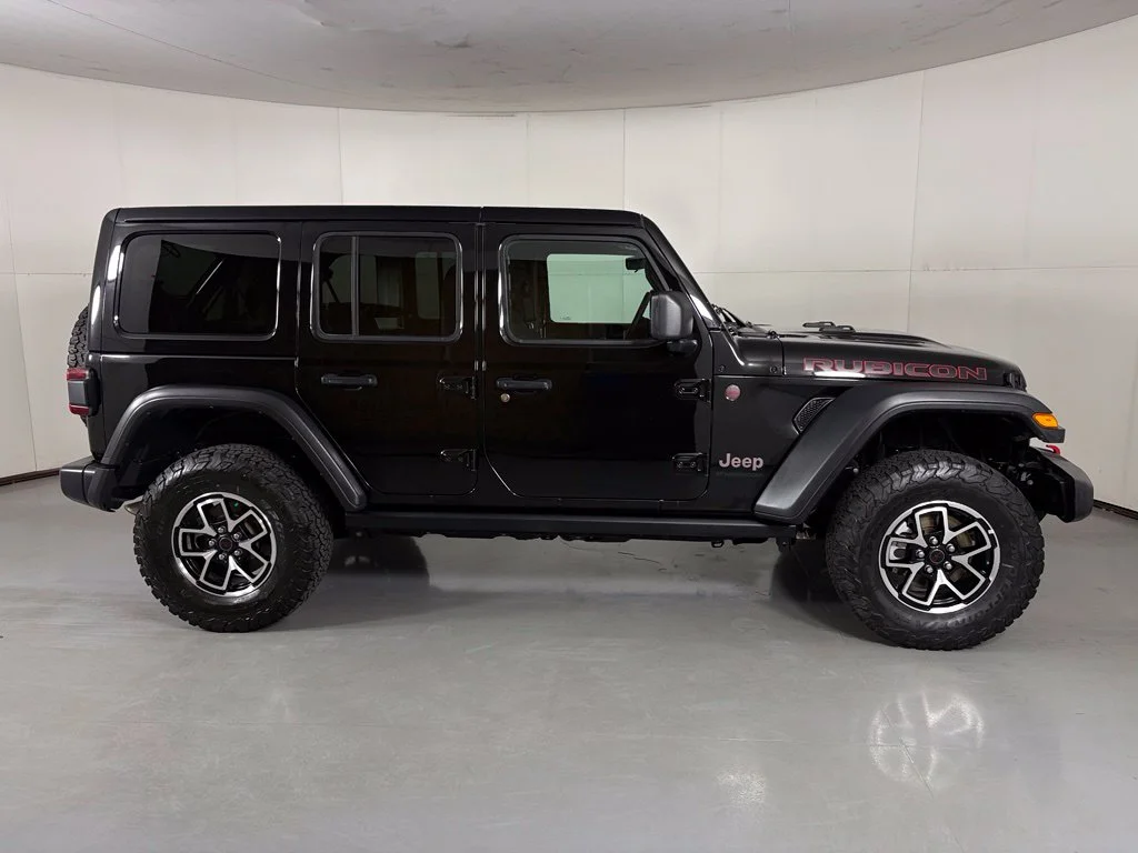 Used 2025 Black Jeep Rubicon image 9