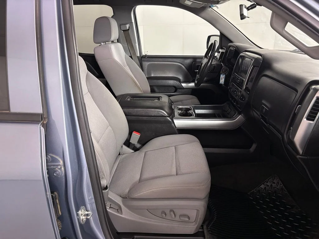 Used 2016 Gray Chevrolet LT image 49