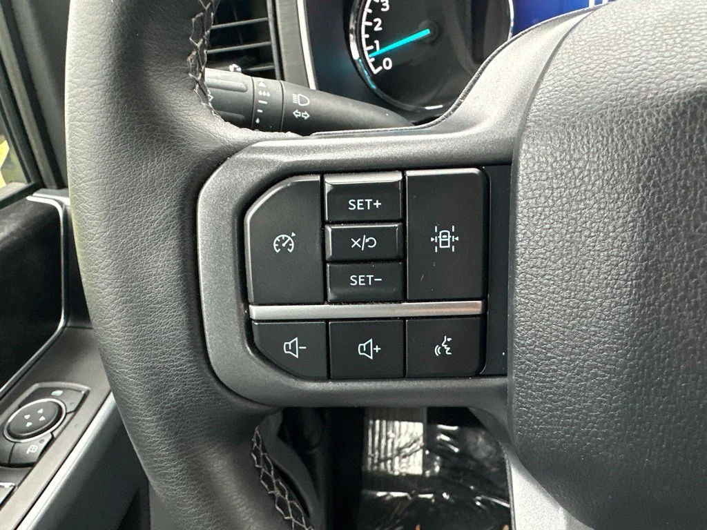 Used 2023 Black Metallic Ford XLT image 20