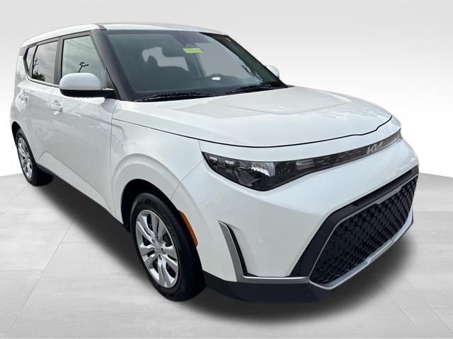 2023 Kia Soul 2.0L LX IVT's photo