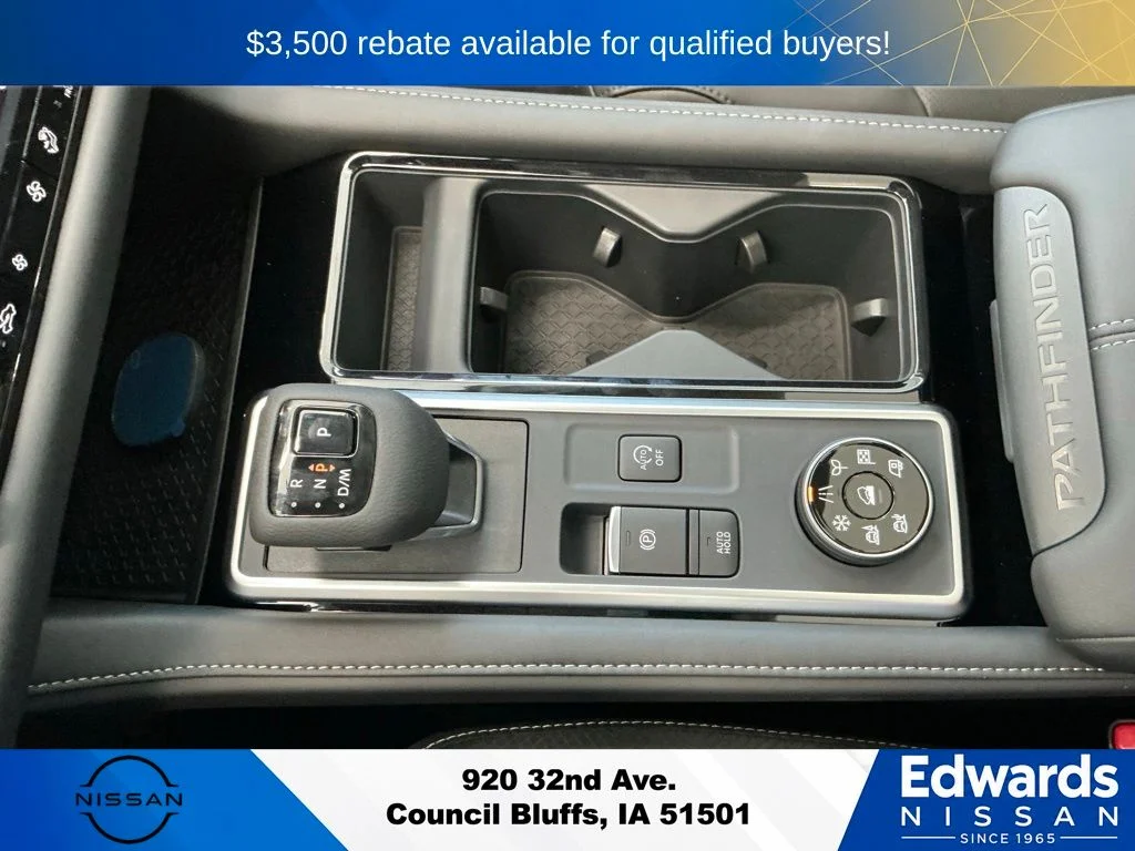 New 2026 Everest White Pearl TriCoat Nissan SL image 31