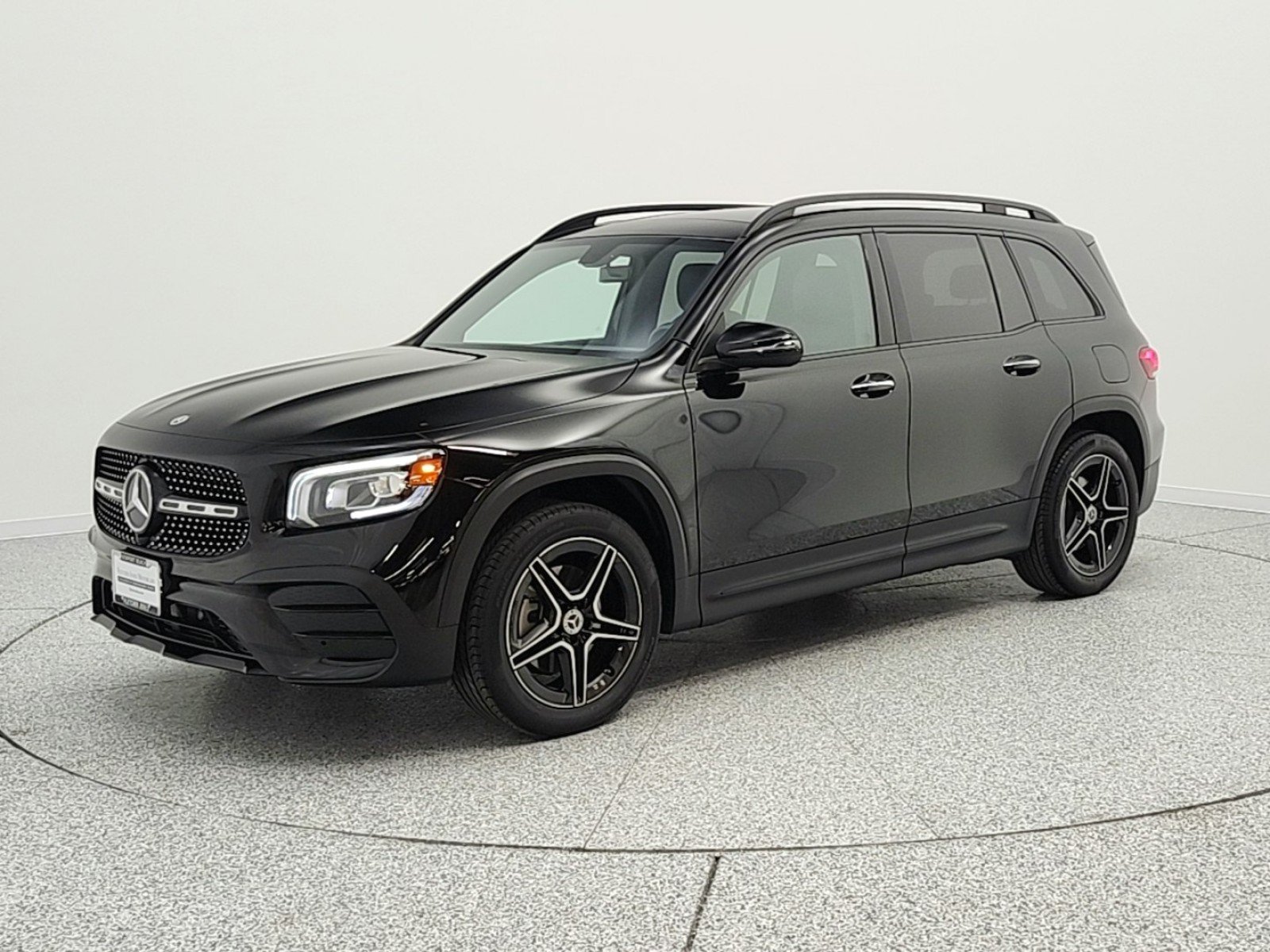 2023 Mercedes-Benz GLB GLB 250's photo