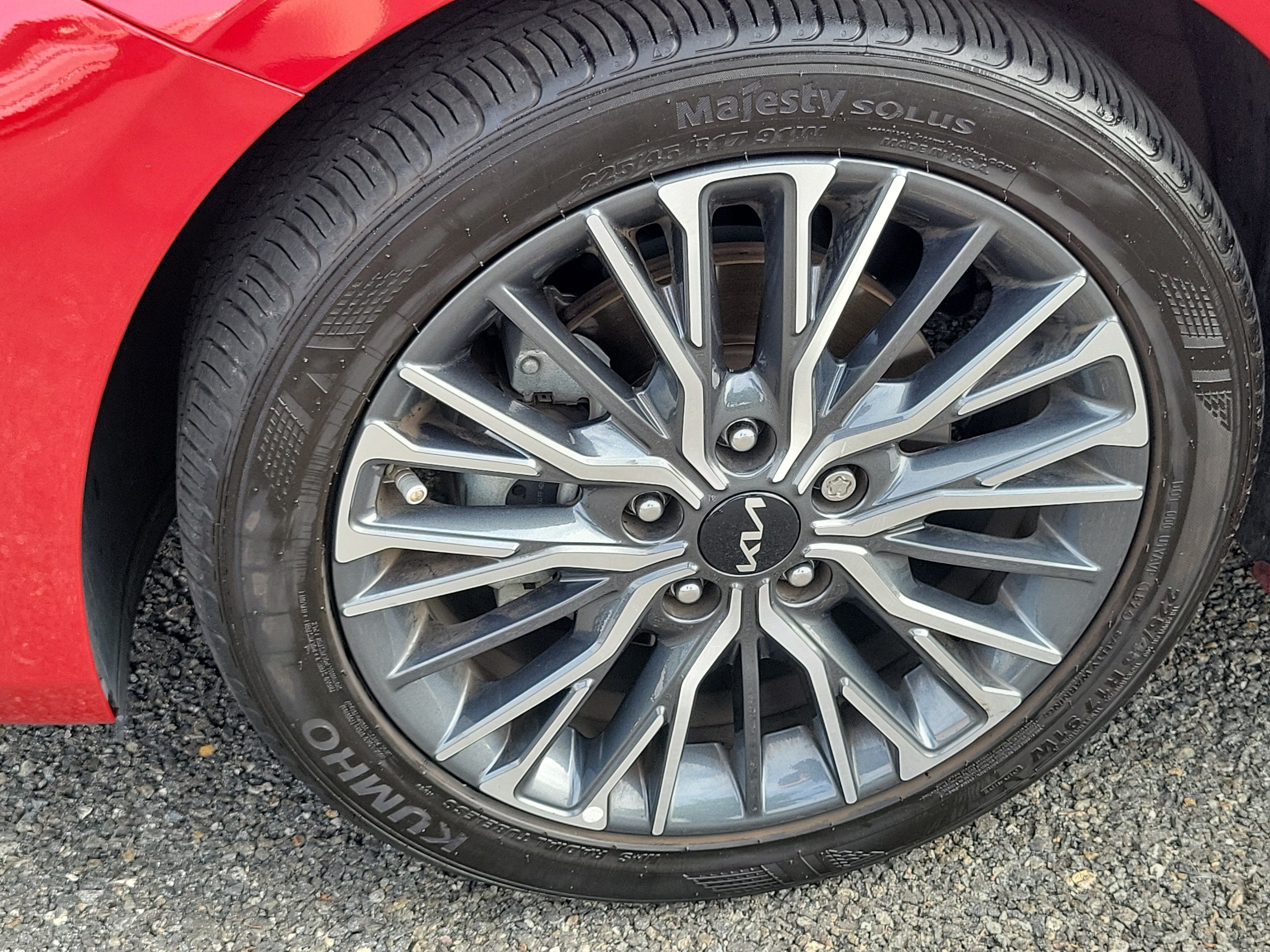 2024 Kia Forte GT-Line - Photo 7