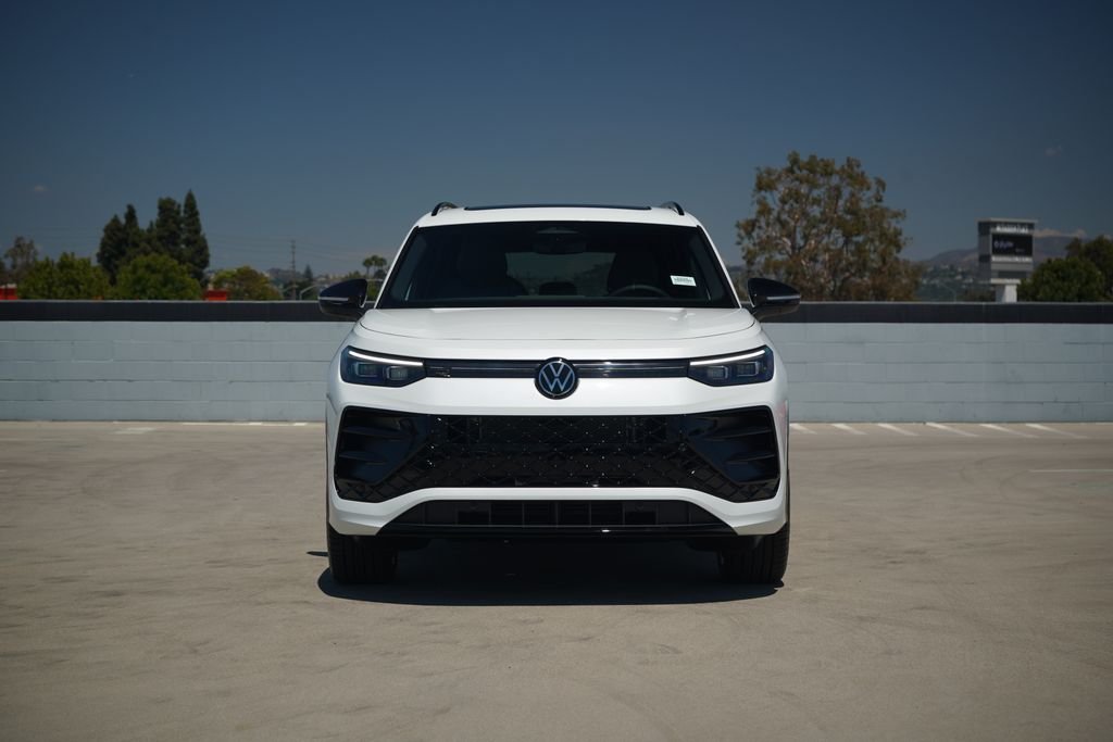 New 2026 Opal White Pearl Volkswagen 2.0T SE R-Line Black image 2