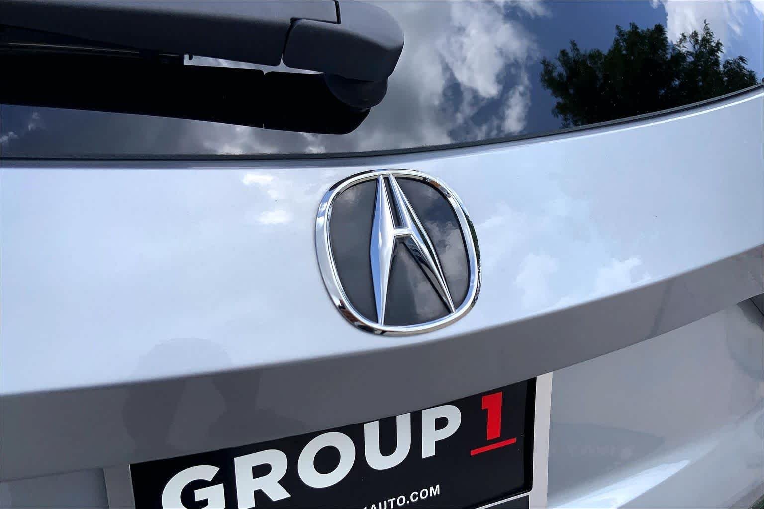 Used 2026 Solar Silver Metallic Acura w/Technology Package image 31