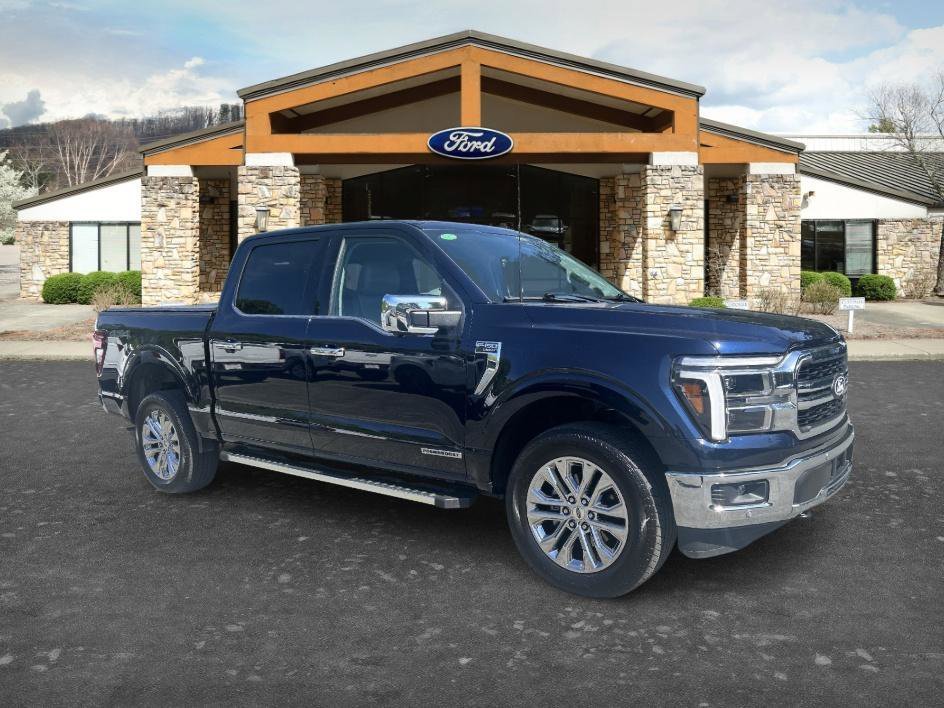 Used 2025 Blue Metallic Ford LARIAT image 3