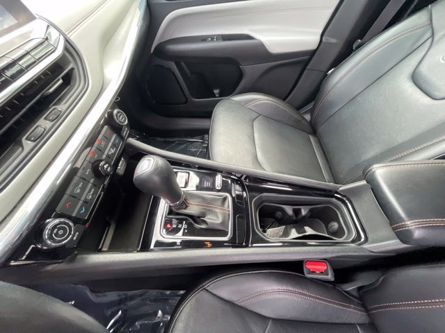 Used 2022 Billet Silver Metallic Jeep Limited image 22