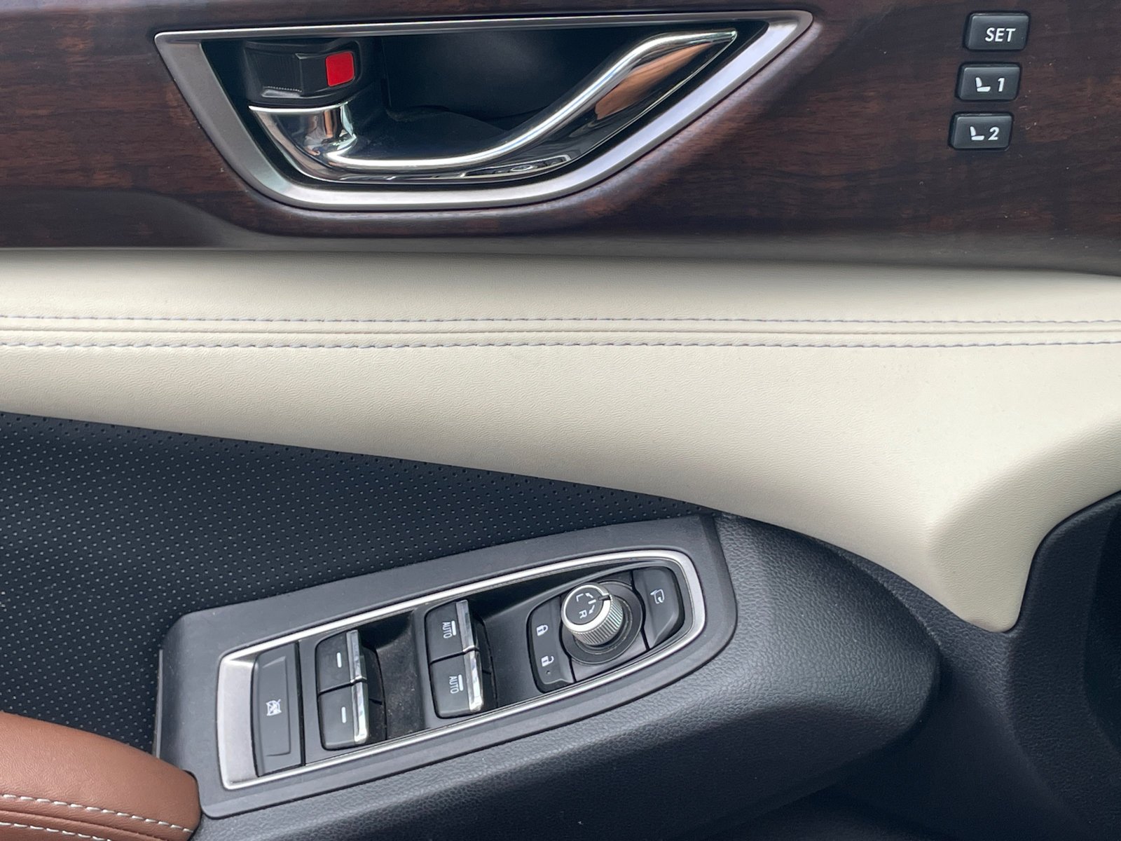 Used 2022 Magnetite Gray Metallic Subaru Touring image 19
