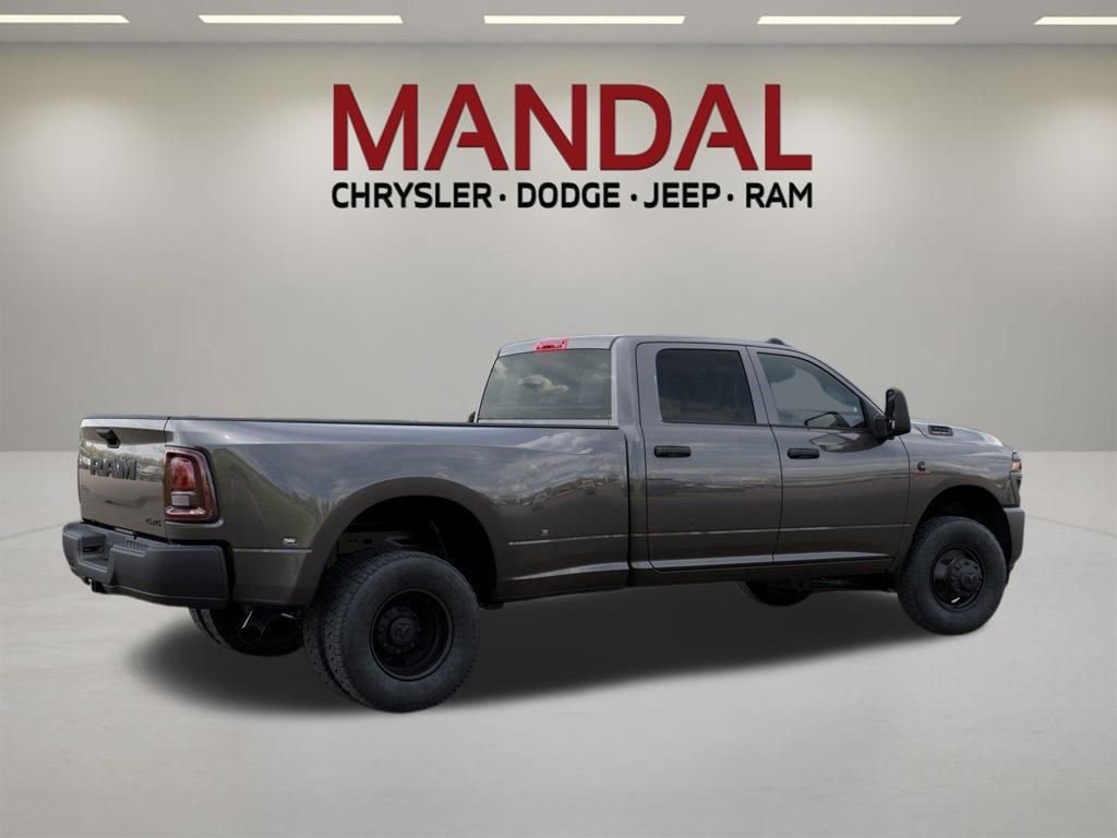 New 2026 Granite Crystal Metallic Clear-Coat Exterior Paint RAM Tradesman image 4
