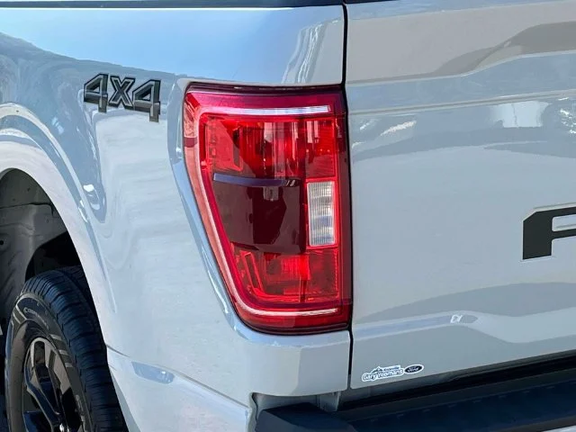 Used 2023 Avalanche Ford XLT image 10