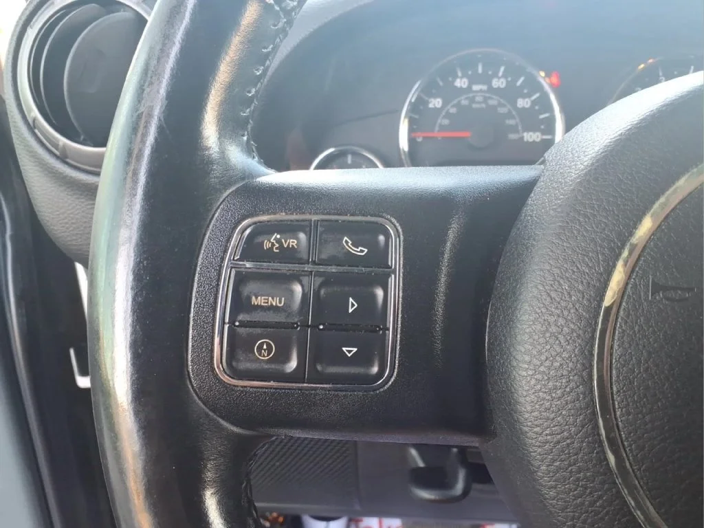 Used 2015 Gray Jeep Unlimited Sport image 23