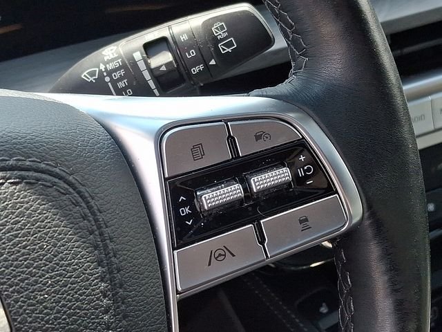 Used 2024 White Kia EX X-Line AWD image 22