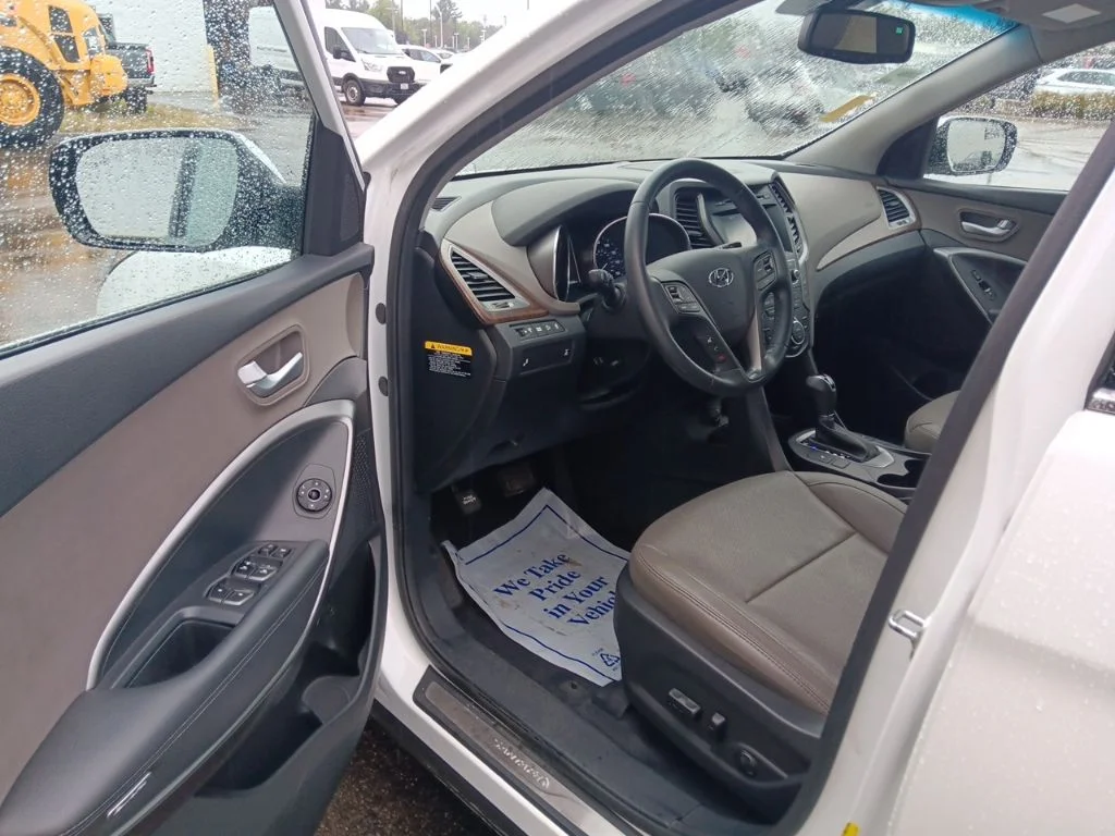 Used 2018 Pearl White Hyundai 2.4 Base image 12