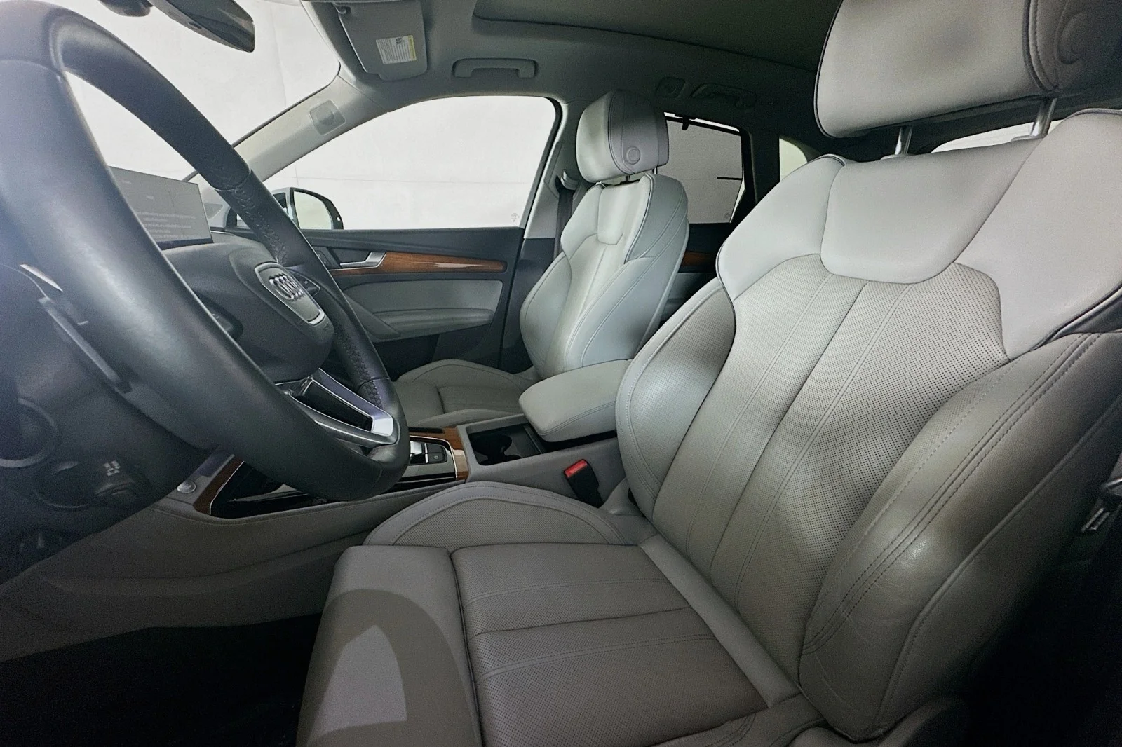Used 2023 Florett Silver Metallic Audi S line Premium Plus image 17