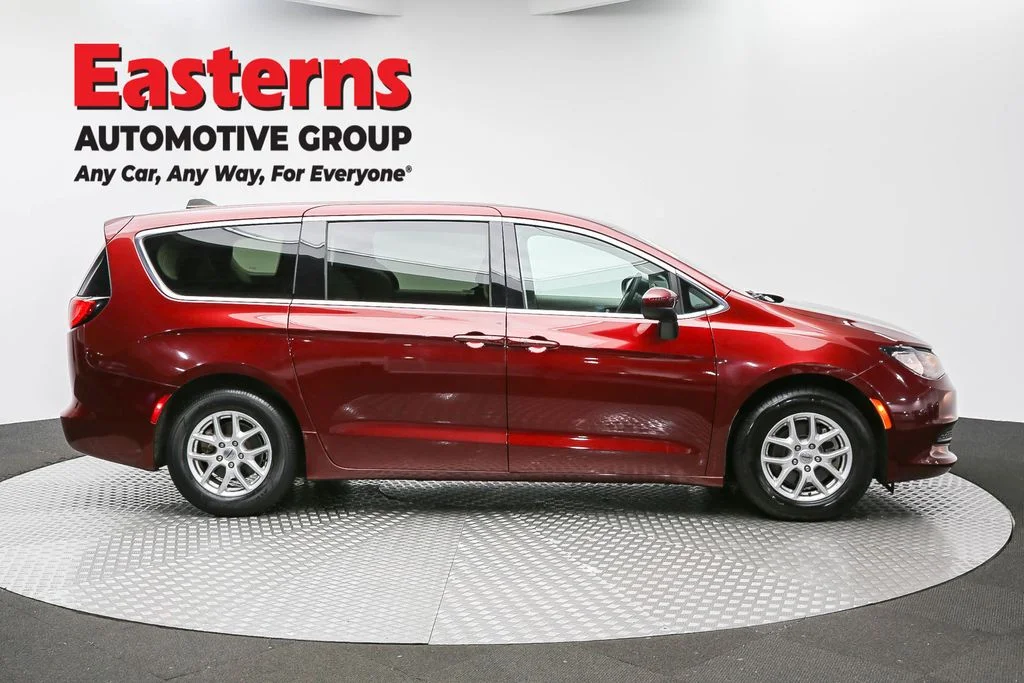 Used 2023 Red Chrysler LX image 4