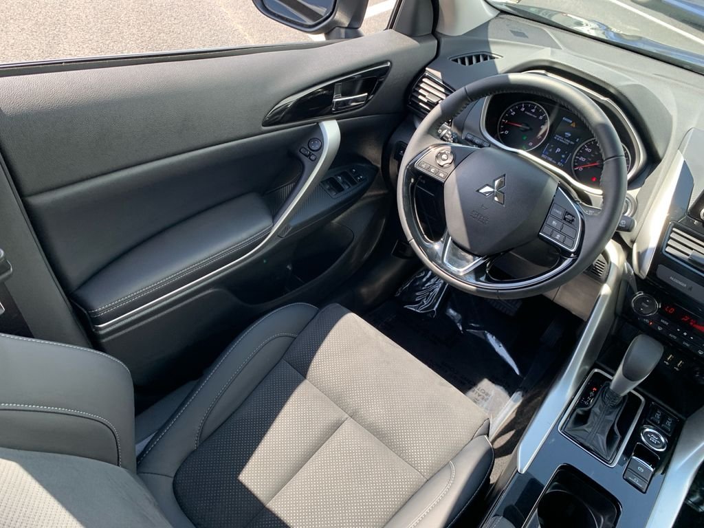 Used 2026 Black Mitsubishi SE image 25