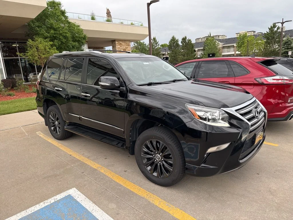 Used 2018 Black Lexus 460 image 2