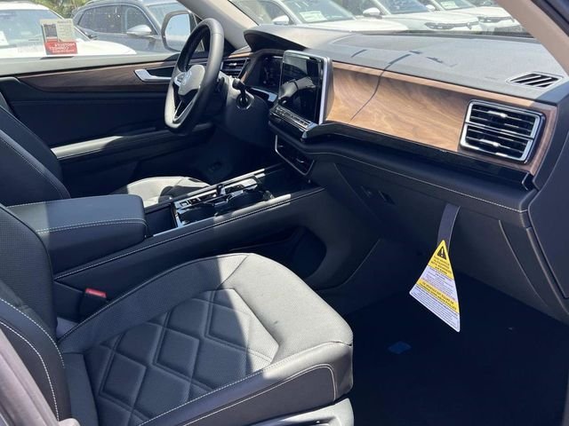 New 2026 Gray Volkswagen SE w/Technology image 32