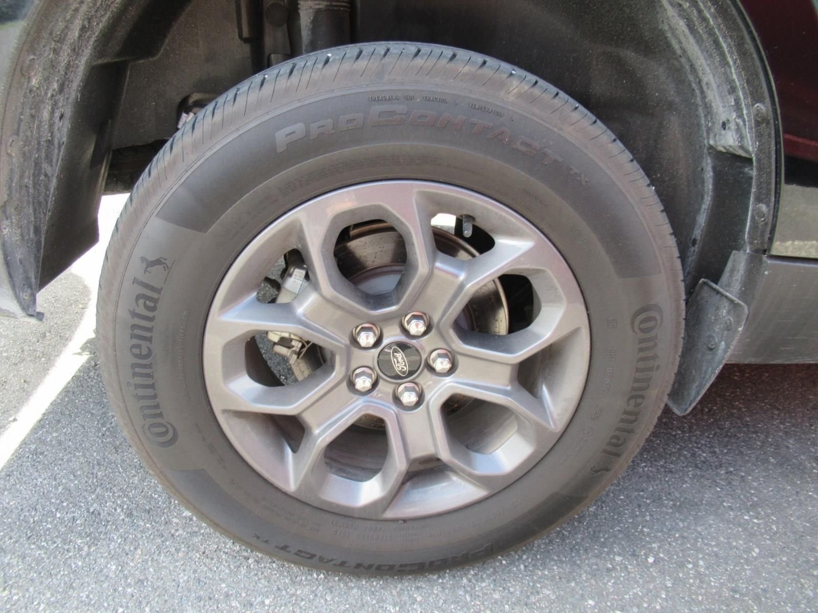 Used 2024 Black Ford XLT image 5
