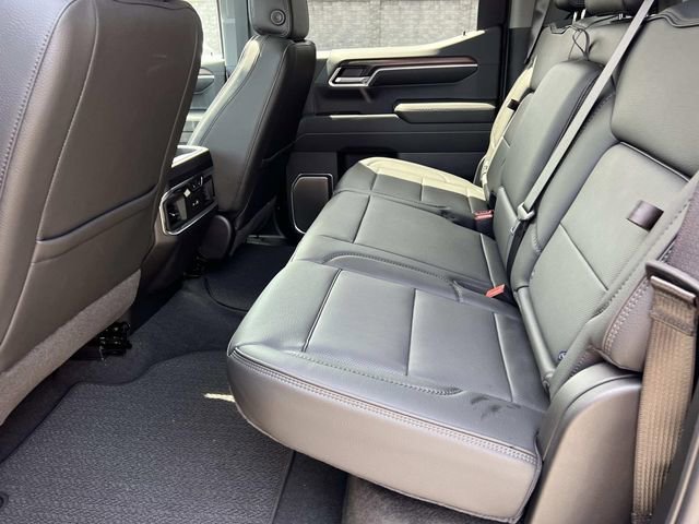 New 2026 Onyx Black GMC Elevation image 41