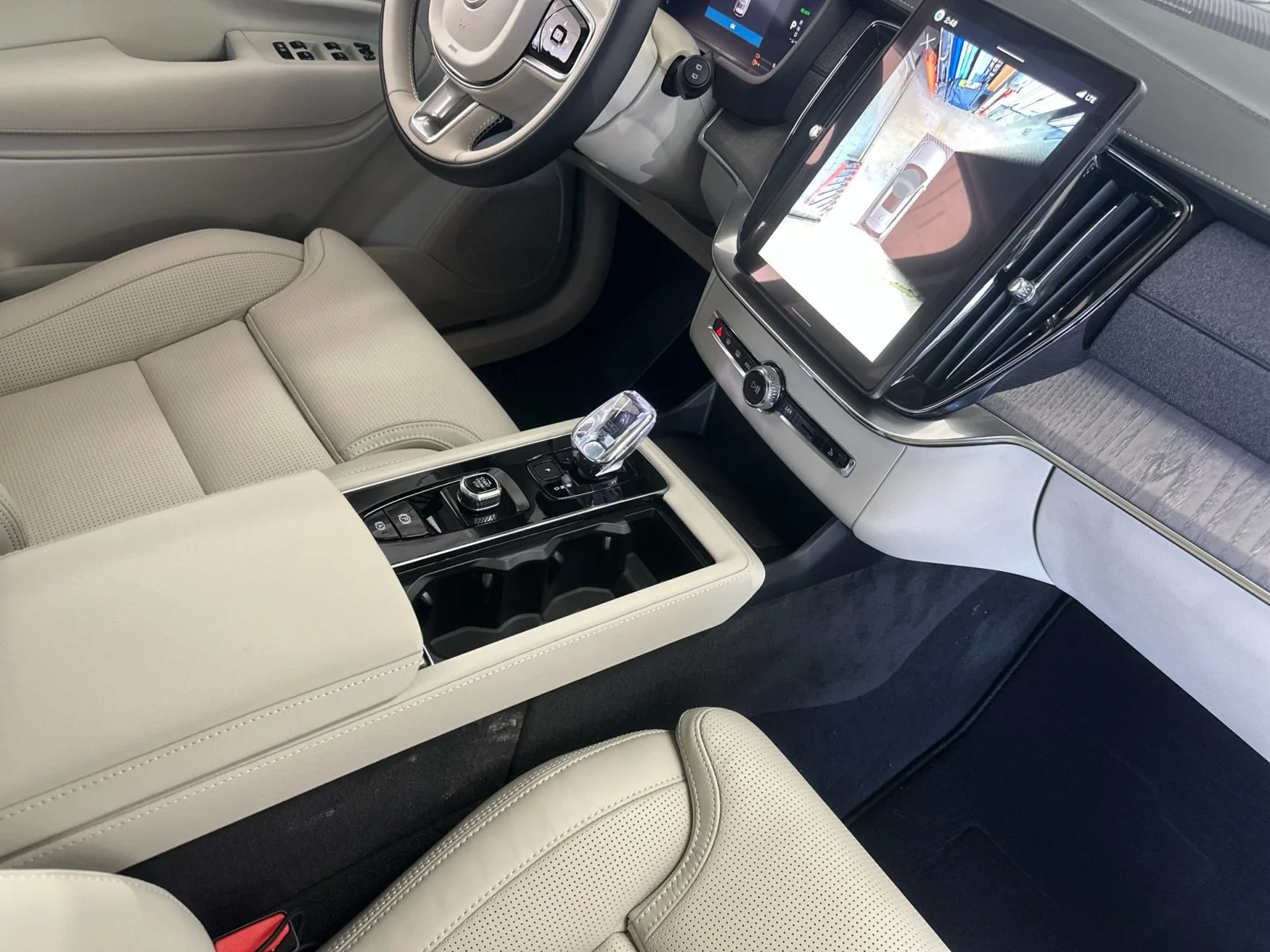 New 2026 Blue Volvo T8 Ultra image 18