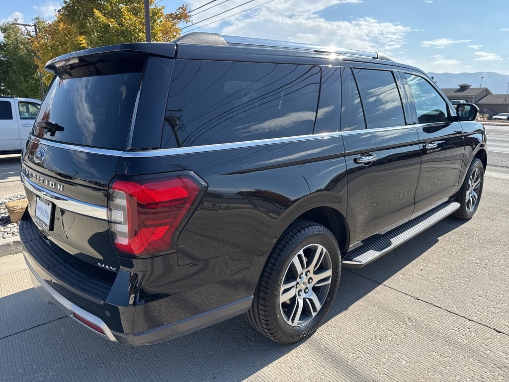 2023 Ford Expedition MAX Limited photo 3