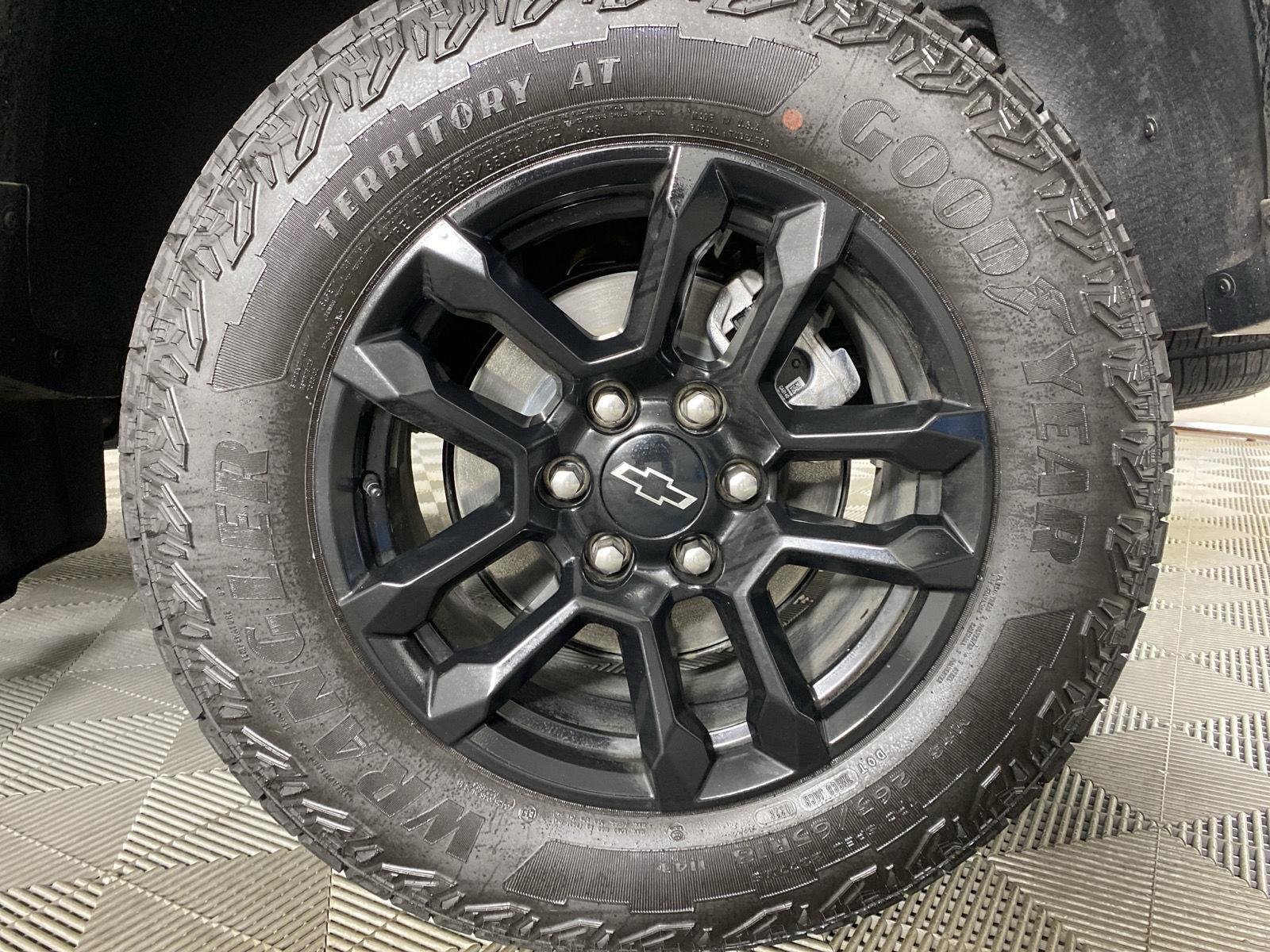 Used 2026 Black Chevrolet 4WD Z71 image 12