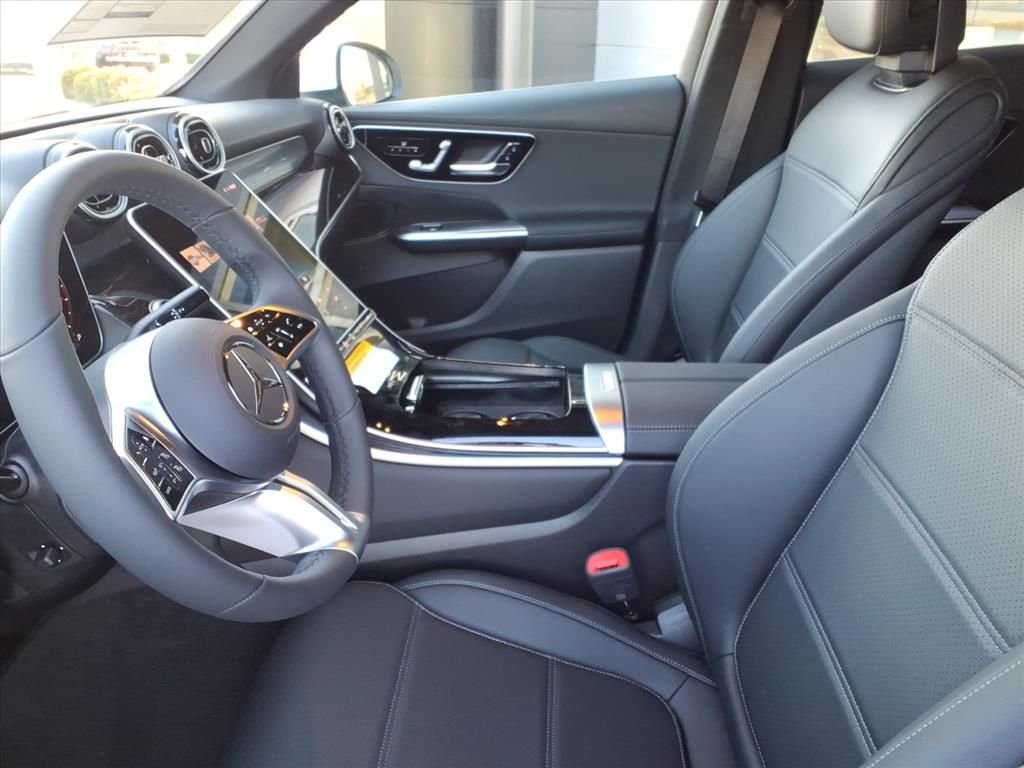 Used 2026 Polar White Mercedes-Benz GLC 300 image 14