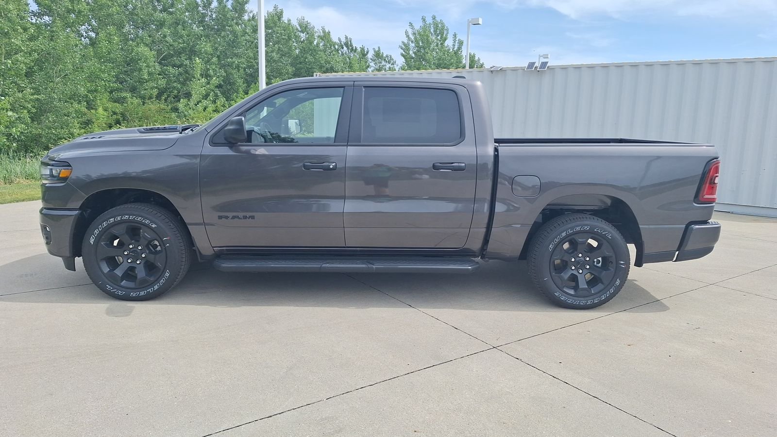 New 2026 Granite Crystal Metallic Clear-Coat Exterior Paint RAM Express image 6