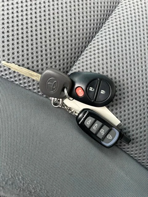Used 2007  Toyota Base image 26