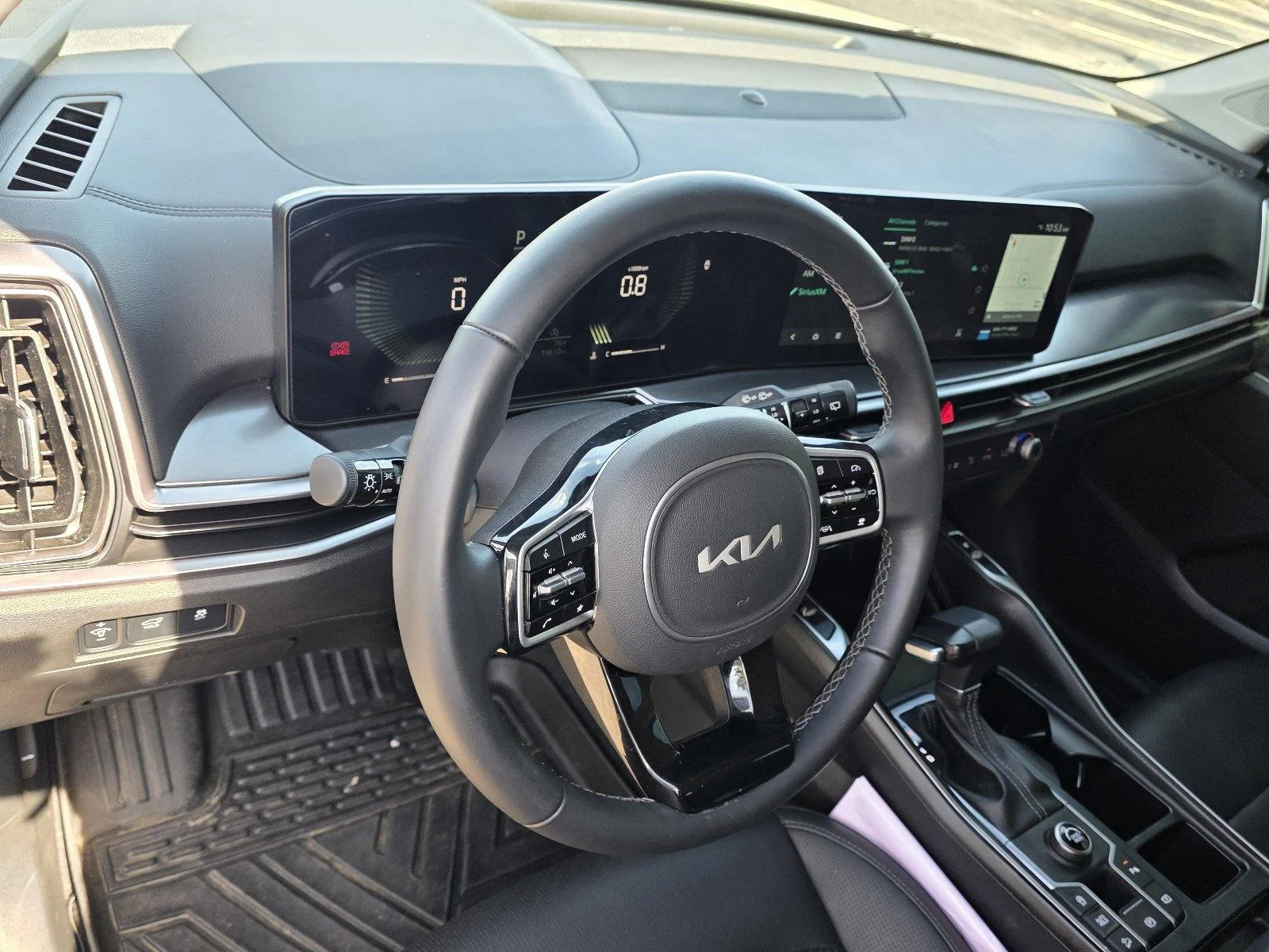 Used 2025 Wolf Gray Kia EX image 11