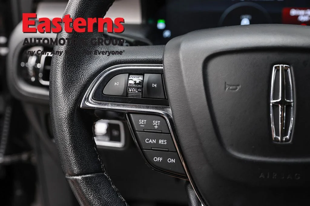Used 2022 Black Lincoln Standard image 14