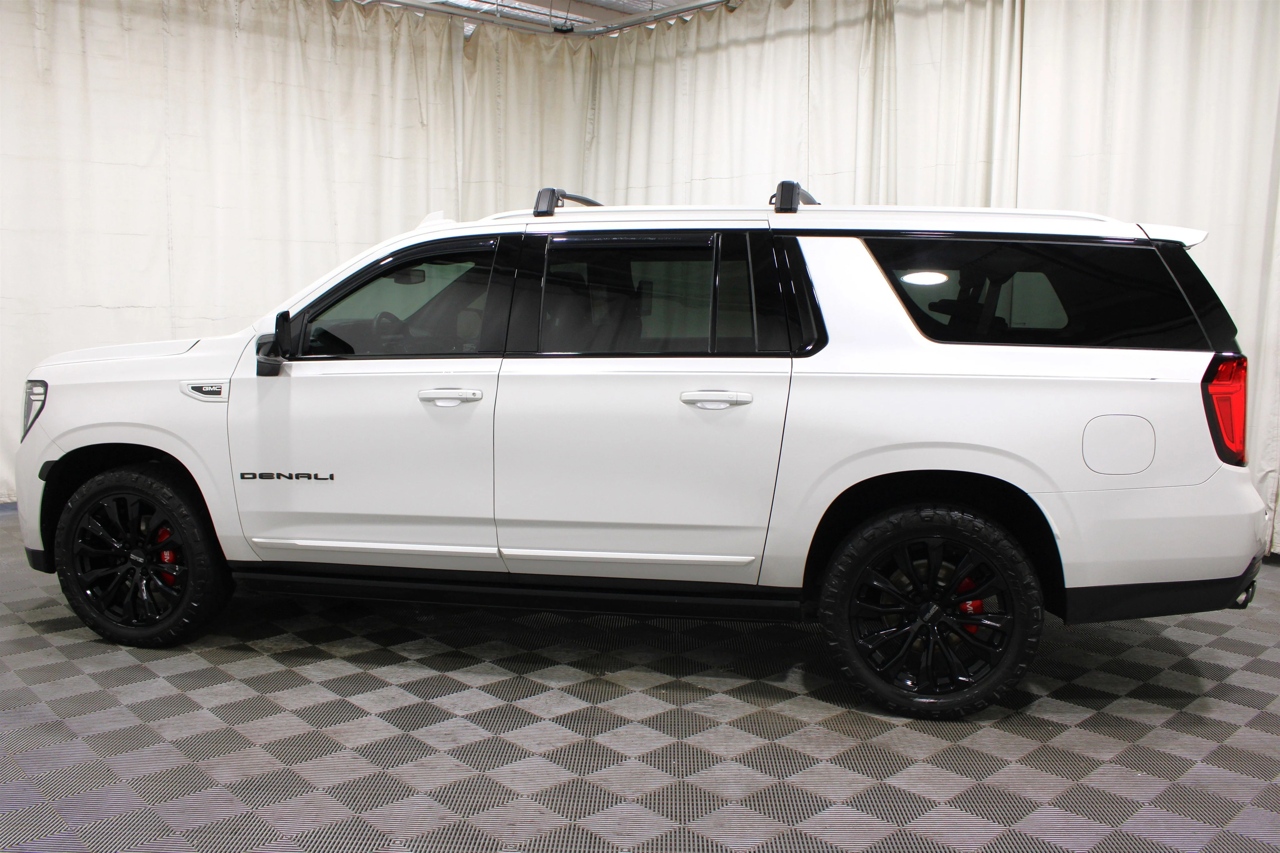 2023 GMC Yukon XL Denali - Photo 34