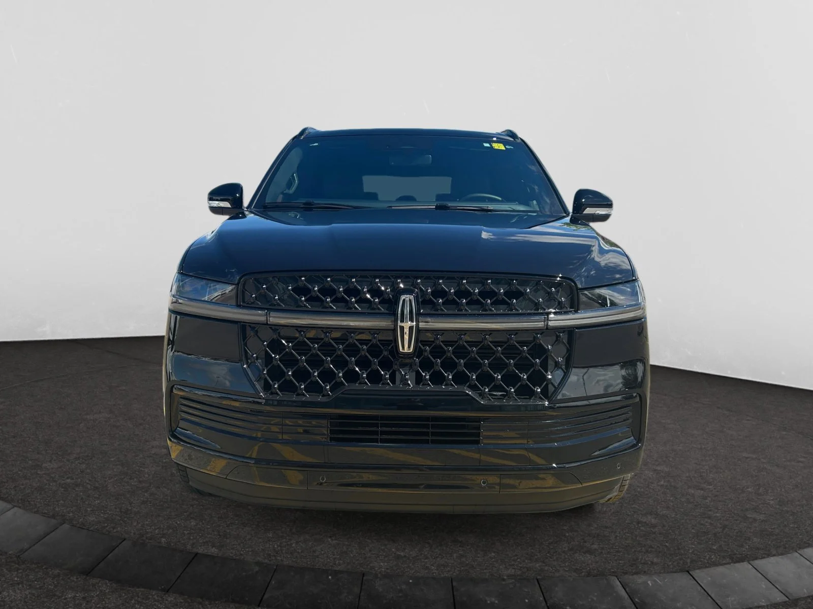 New 2026 Infinite Black Metallic Clearcoat Lincoln Reserve image 8