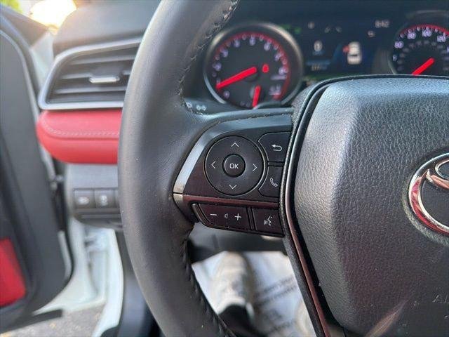 Certified Used 2021 MID BLK/WIND CHILL Toyota  image 35