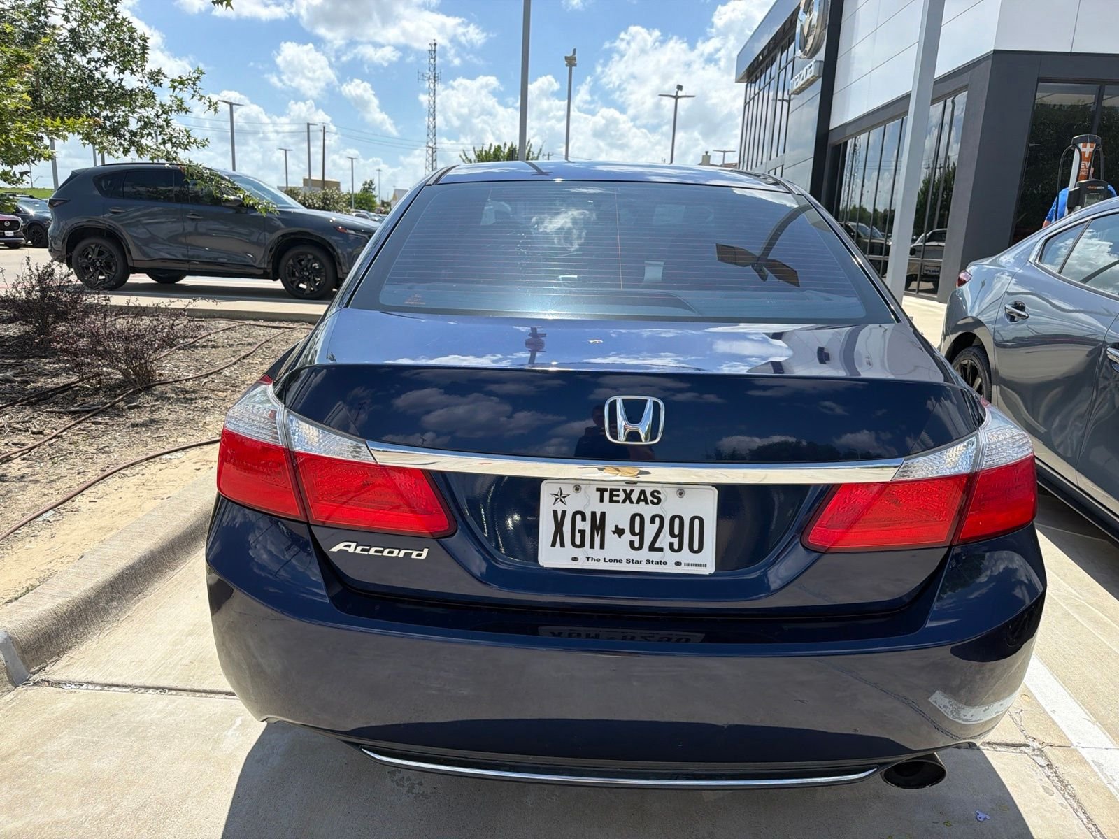 Used 2015 Blue Honda EX image 11