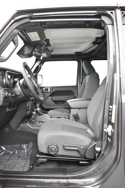 New 2026 Granite Crystal Metallic Clear-Coat Exterior Paint Jeep Shadow Ops image 9