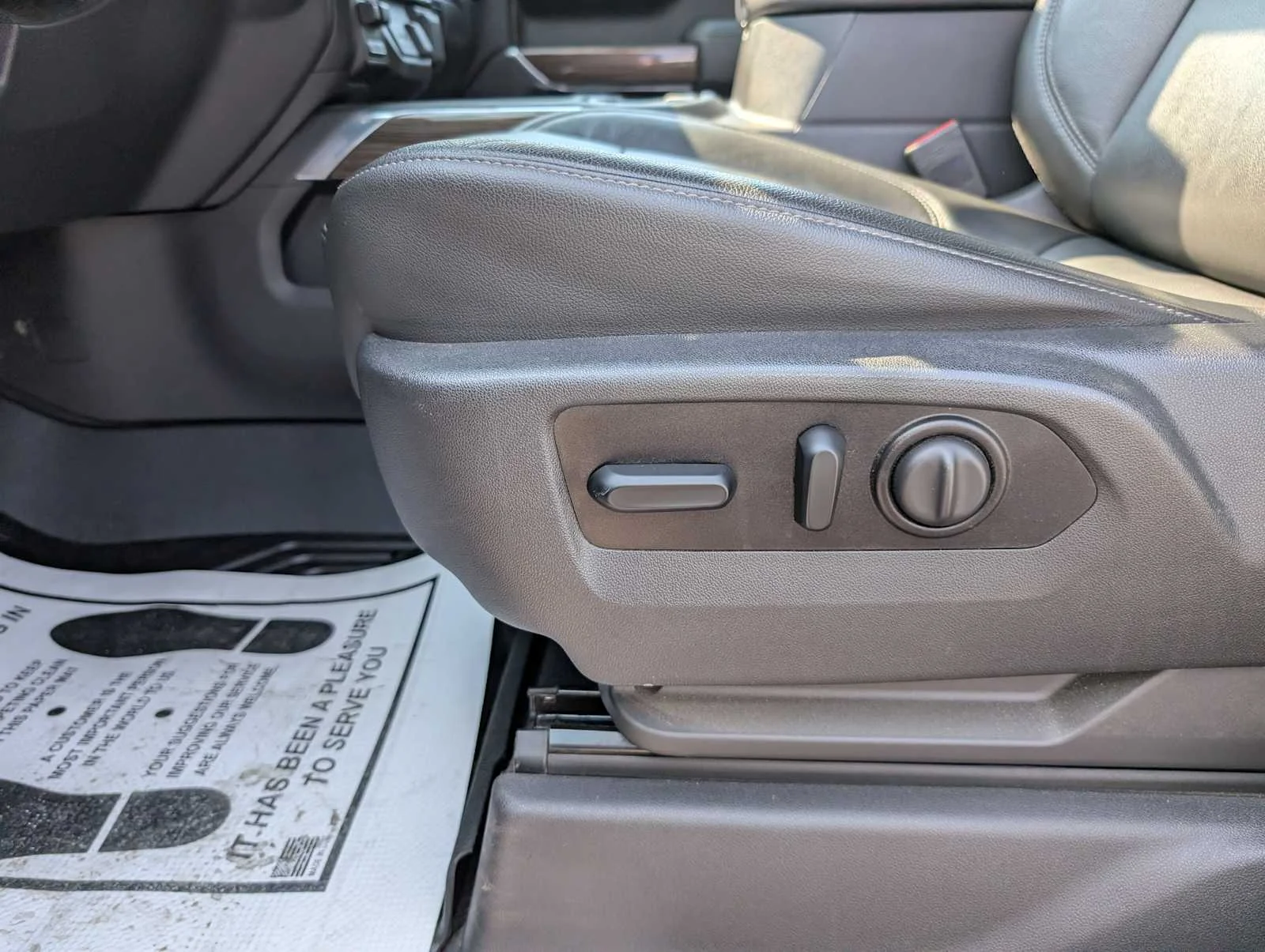 Used 2020 Summit White Chevrolet LT Trail Boss image 36