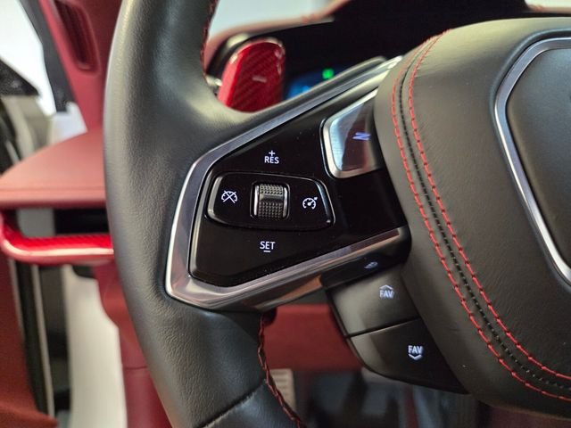 Used 2021 White Chevrolet Stingray image 21