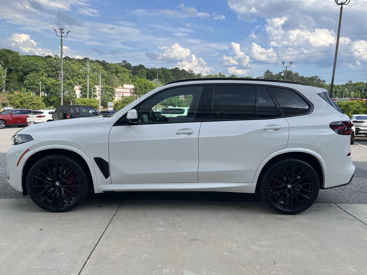 Used 2026 Alpine White BMW xDrive40i image 5