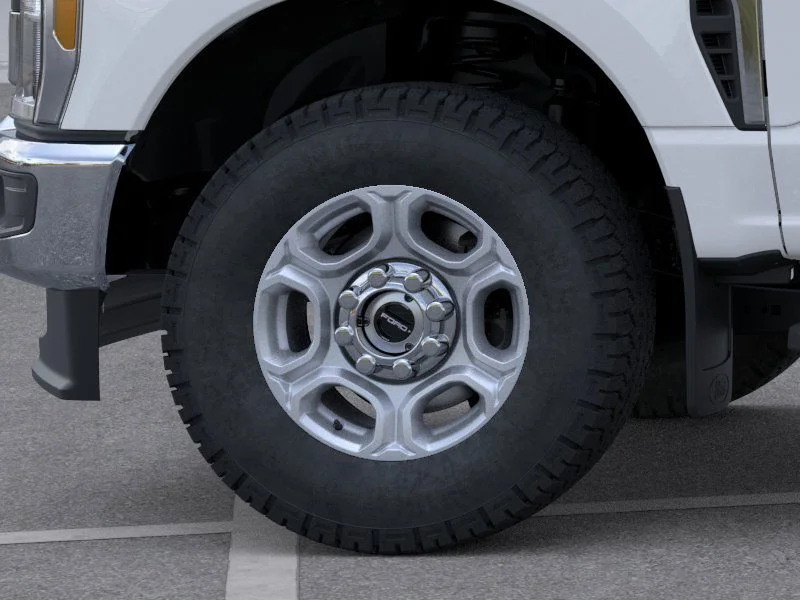 New 2026 Oxford White Ford F-350® XLT image 19