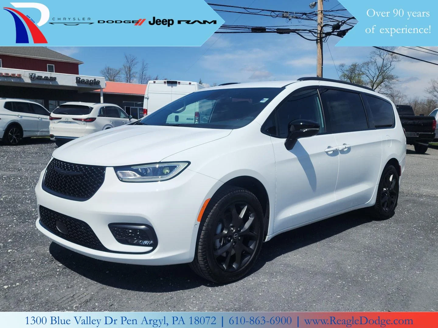 2026 Chrysler Pacifica Select AWD's photo