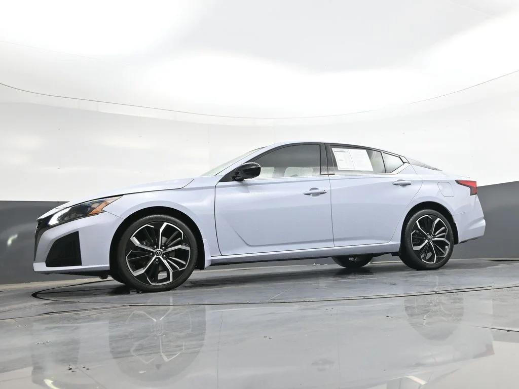 Used 2023 Gray Nissan 2.5 SR image 48